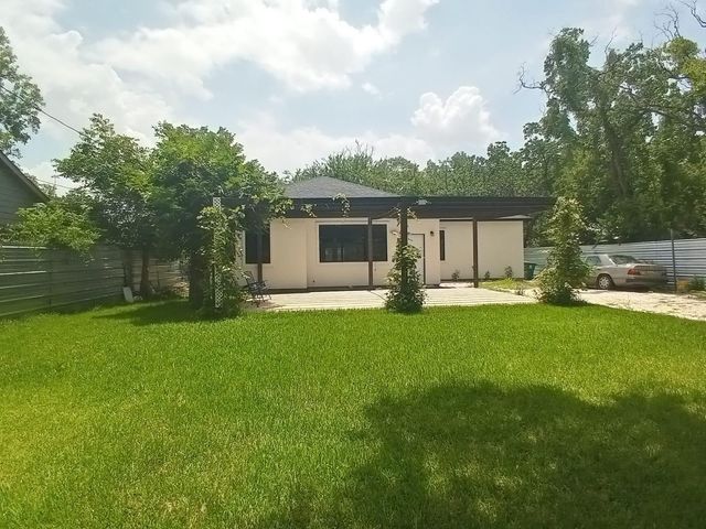 7828 Pardee Street, Houston, TX 77028