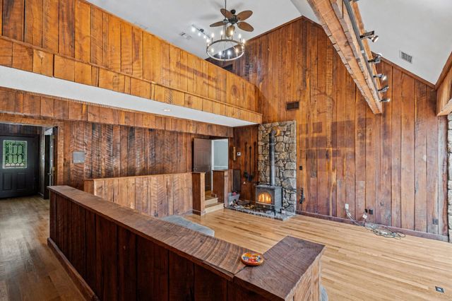9221 HILLMAN WAY DR, Bartlett, TN 38133
