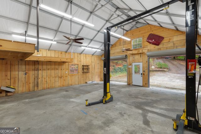 6581 Fox Run, Winston, GA 30187