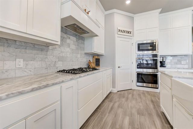 2700 Samuel Circle, Yukon, OK 73099