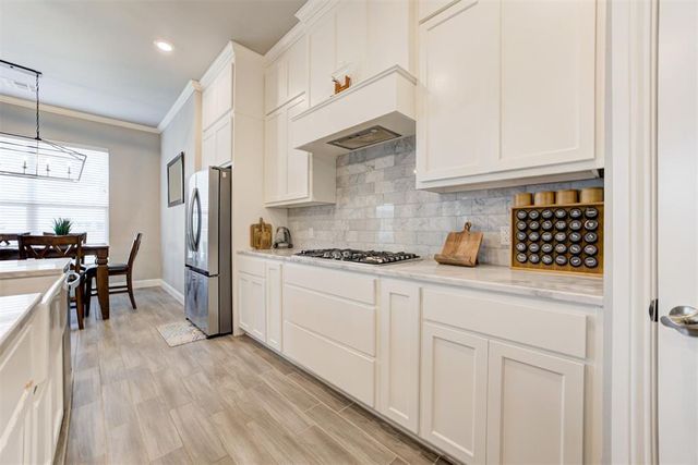 2700 Samuel Circle, Yukon, OK 73099