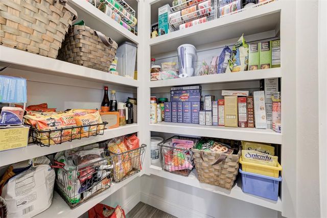 2700 Samuel Circle, Yukon, OK 73099