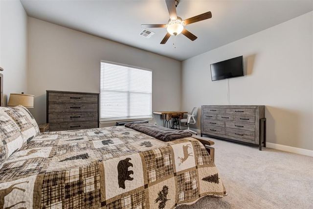 2700 Samuel Circle, Yukon, OK 73099