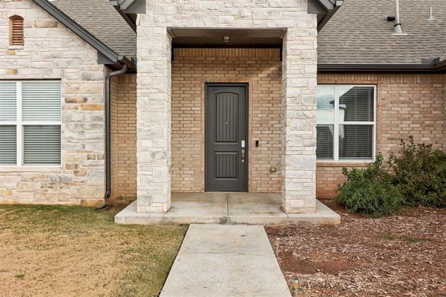 2700 Samuel Circle, Yukon, OK 73099