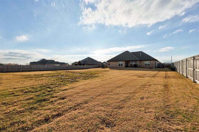 2700 Samuel Circle, Yukon, OK 73099