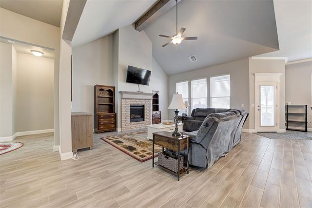 2700 Samuel Circle, Yukon, OK 73099