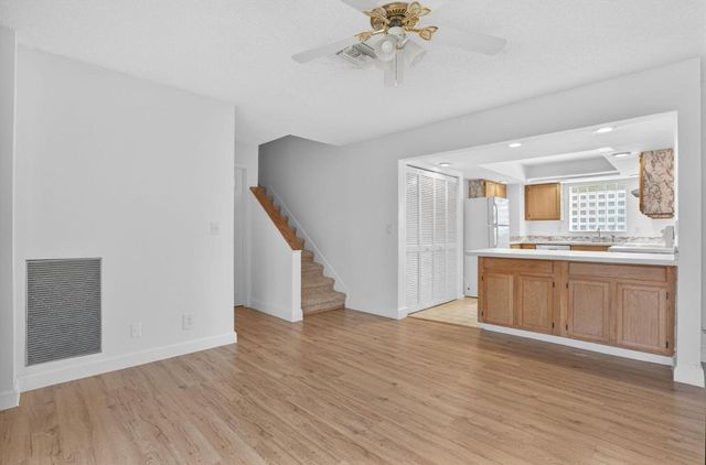 11556 Winchester Drive, Palm Beach Gardens, FL 33410