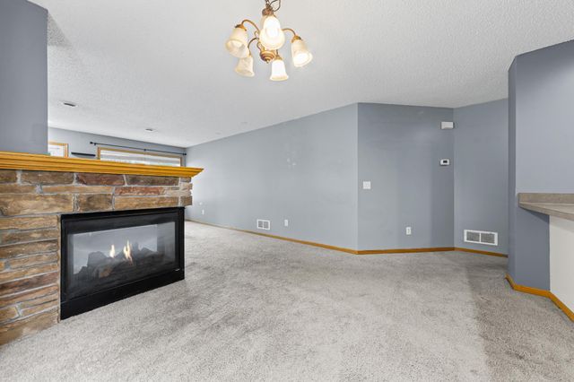 10856 Kingsfield Lane, Woodbury, MN 55129