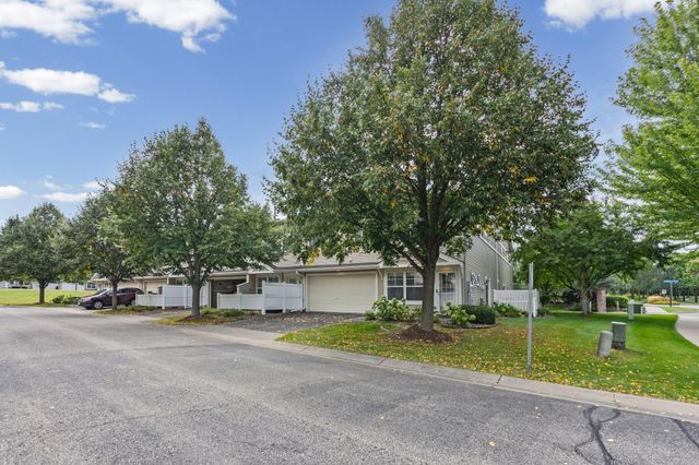 10856 Kingsfield Lane, Woodbury, MN 55129