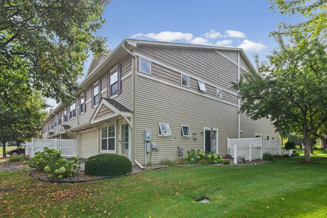 10856 Kingsfield Lane, Woodbury, MN 55129