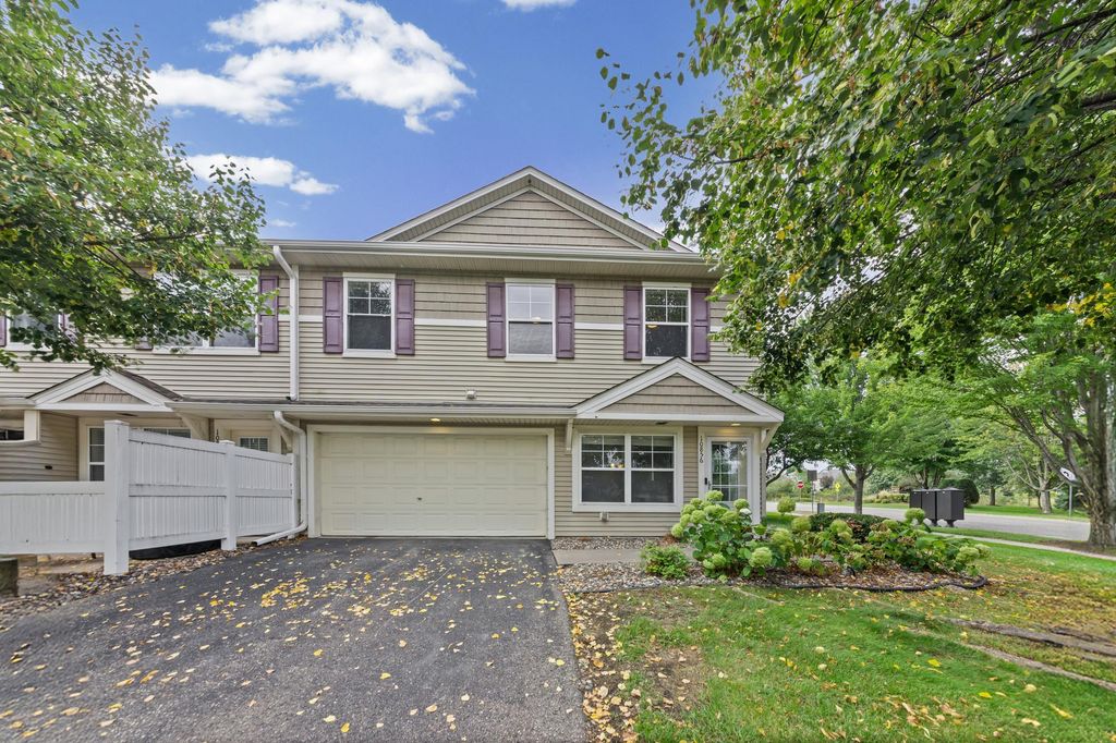 10856 Kingsfield Lane, Woodbury, MN 55129 — photo 2