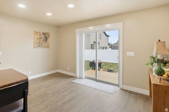 696 N DEVONSHIRE DR, Saratoga Springs, UT 84045