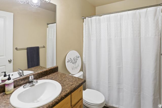 696 N DEVONSHIRE DR, Saratoga Springs, UT 84045