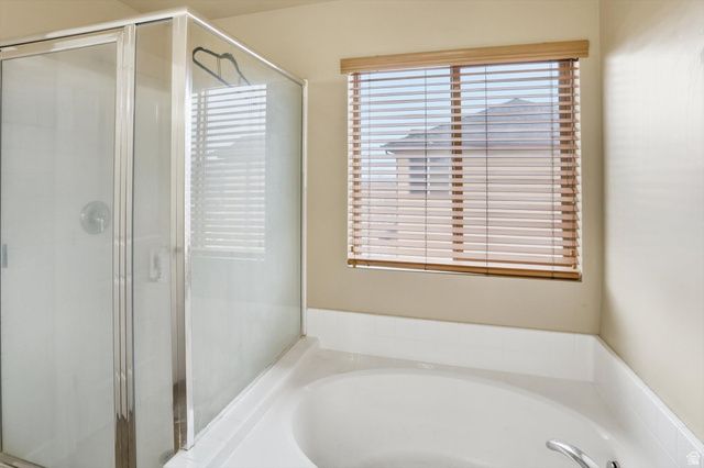 696 N DEVONSHIRE DR, Saratoga Springs, UT 84045