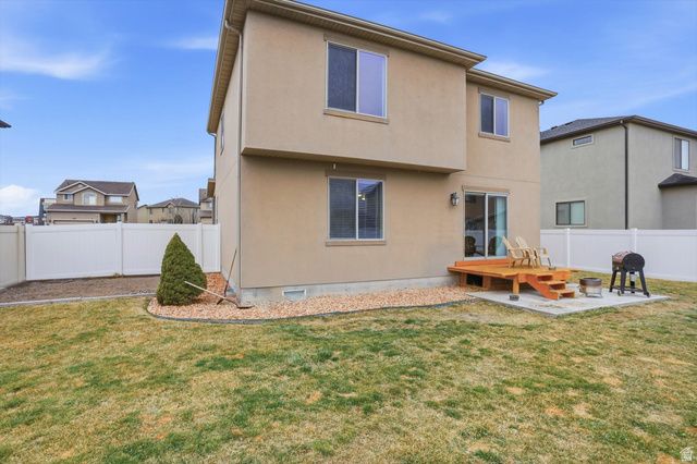 696 N DEVONSHIRE DR, Saratoga Springs, UT 84045