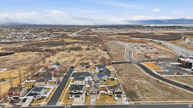 696 N DEVONSHIRE DR, Saratoga Springs, UT 84045