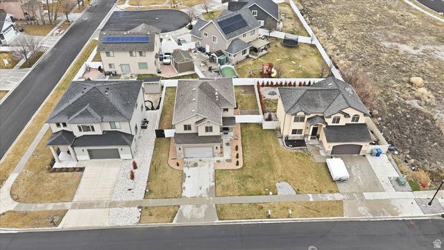 696 N DEVONSHIRE DR, Saratoga Springs, UT 84045