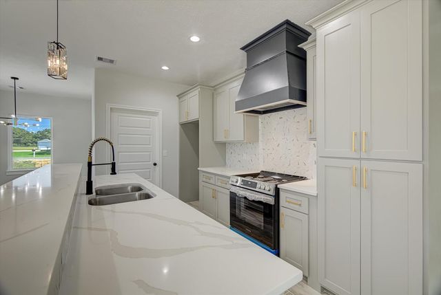 5150 Downs Road, Beaumont, TX 77705