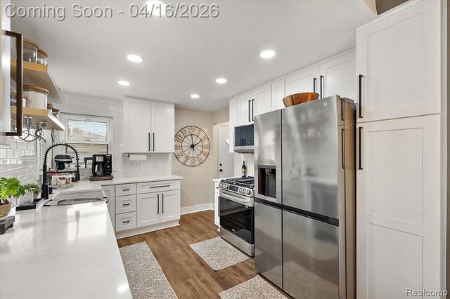 30140 Orangelawn Street, Livonia, MI 48150