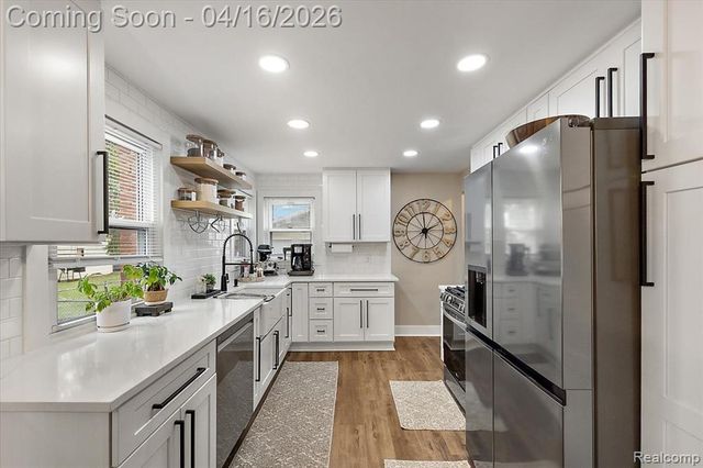 30140 Orangelawn Street, Livonia, MI 48150