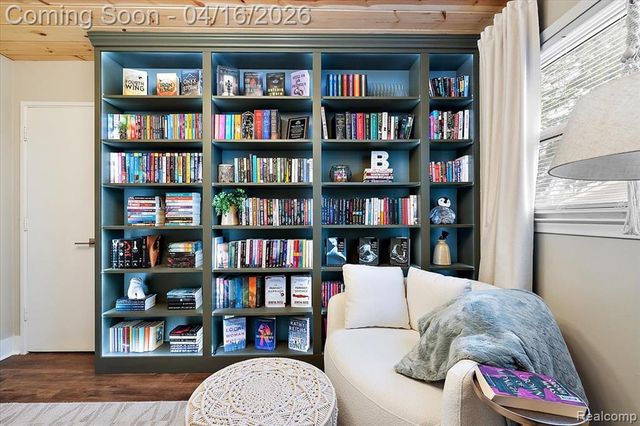 30140 Orangelawn Street, Livonia, MI 48150