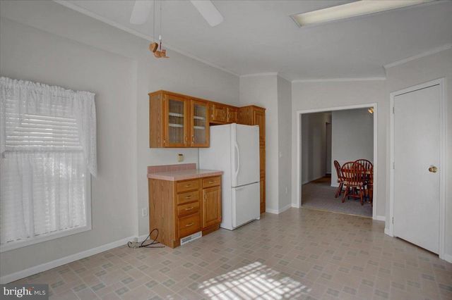 4 LANTERN LN, Shippensburg, PA 17257