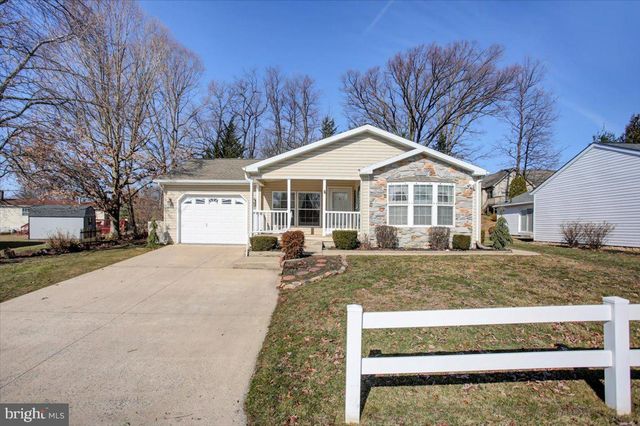 4 LANTERN LN, Shippensburg, PA 17257