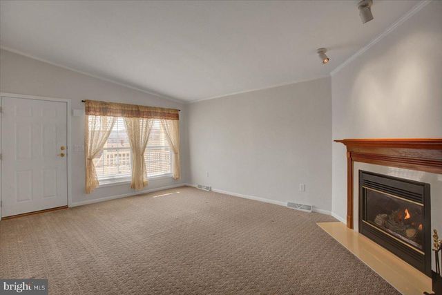 4 LANTERN LN, Shippensburg, PA 17257