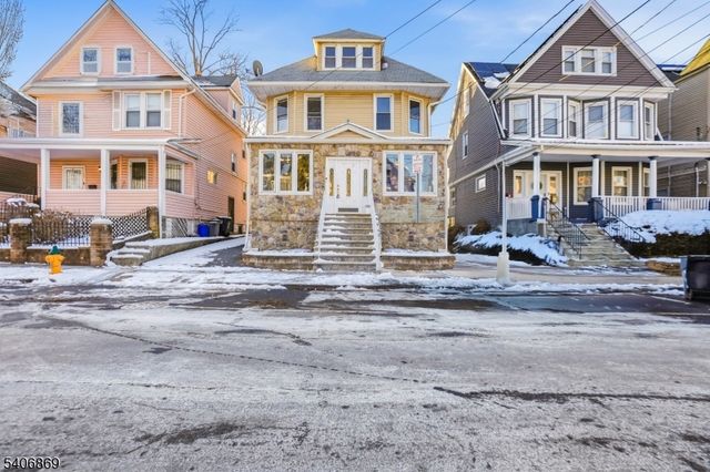 71 Oakland Ter, Newark City, NJ 07106