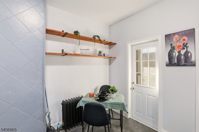 71 Oakland Ter, Newark City, NJ 07106