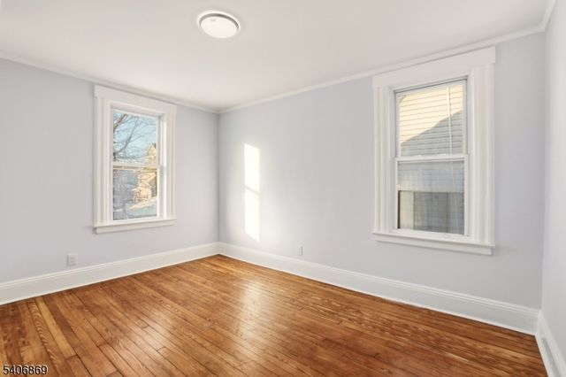 71 Oakland Ter, Newark City, NJ 07106