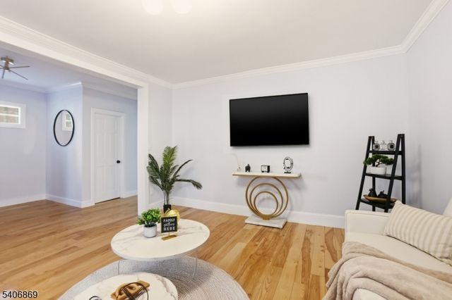 71 Oakland Ter, Newark City, NJ 07106