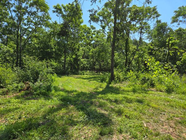 18 Dry Creek Rd, Goodlettsville, TN 37072