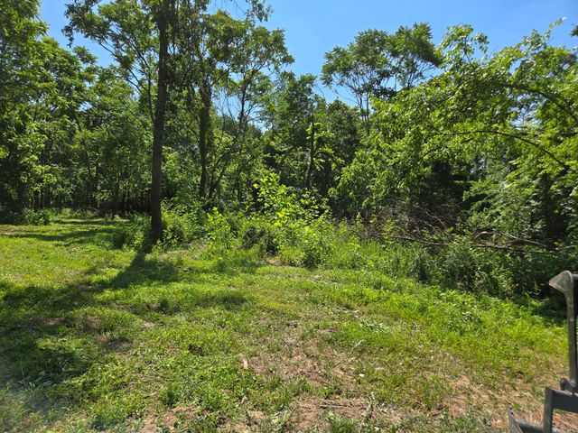 18 Dry Creek Rd, Goodlettsville, TN 37072