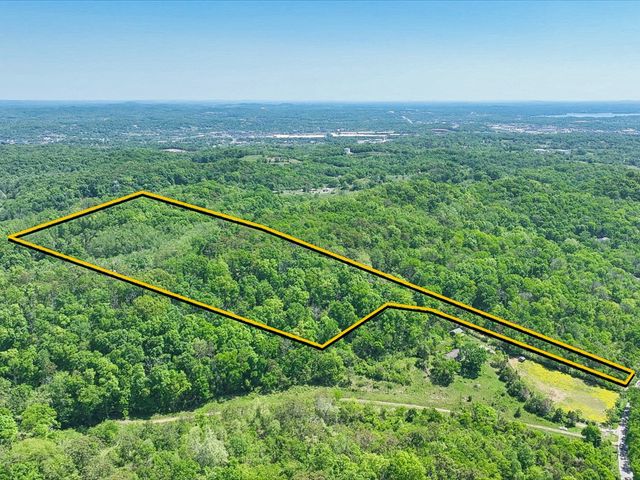 18 Dry Creek Rd, Goodlettsville, TN 37072