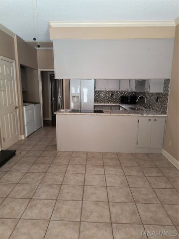 2065 Hazel Hedge Lane, Montgomery, AL 36106