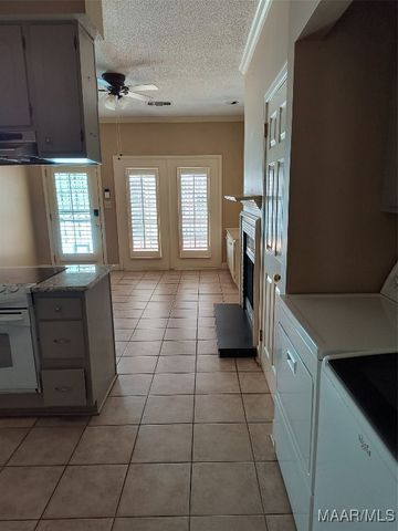 2065 Hazel Hedge Lane, Montgomery, AL 36106