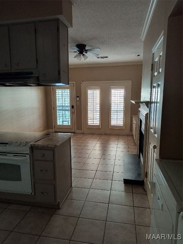 2065 Hazel Hedge Lane, Montgomery, AL 36106