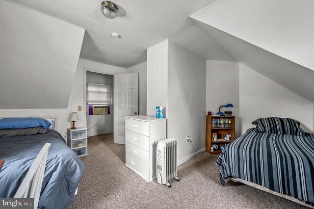 121 N GOVERNOR PRINTZ BLVD, Essington, PA 19029