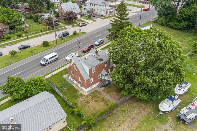 121 N GOVERNOR PRINTZ BLVD, Essington, PA 19029