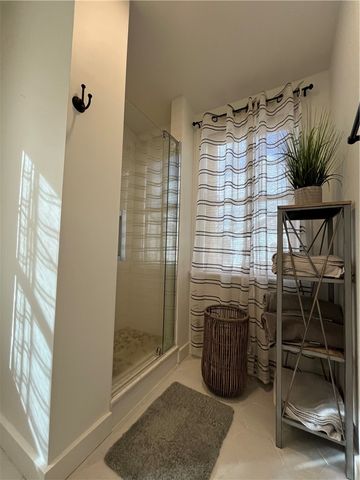 21 Connection Street, Newport, RI 02840