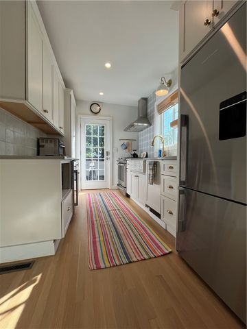 21 Connection Street, Newport, RI 02840