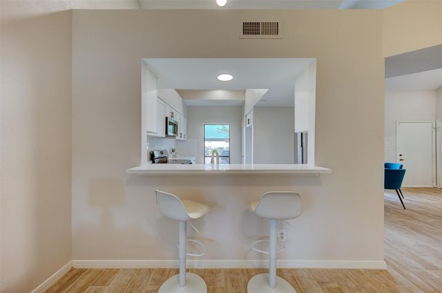 4144 Greystone Way 201, Sugar Land, TX 77479