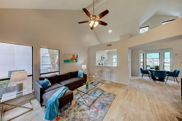 4144 Greystone Way 201, Sugar Land, TX 77479