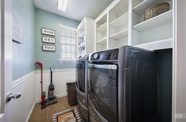 12426 Trackside Drive, Bakersfield, CA 93312