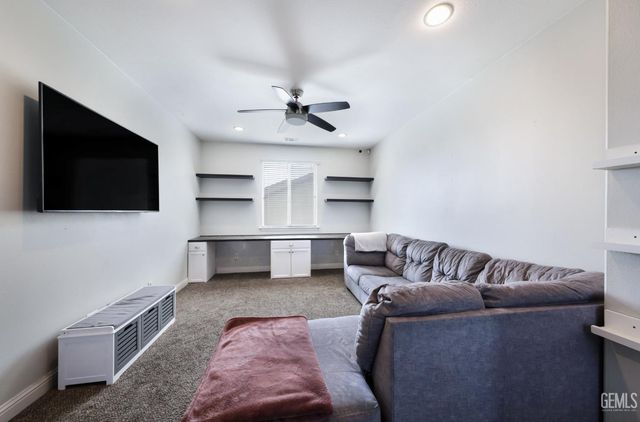 12426 Trackside Drive, Bakersfield, CA 93312
