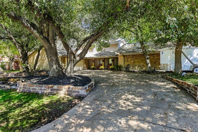 707 Findlay Drive, Arlington, TX 76012