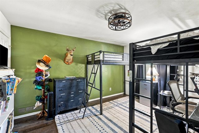 707 Findlay Drive, Arlington, TX 76012