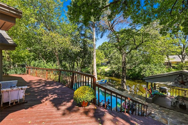 707 Findlay Drive, Arlington, TX 76012