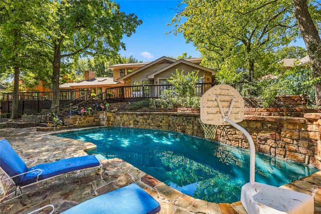 707 Findlay Drive, Arlington, TX 76012